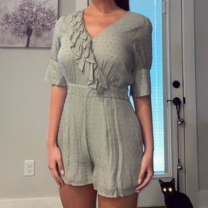 Listicle green romper